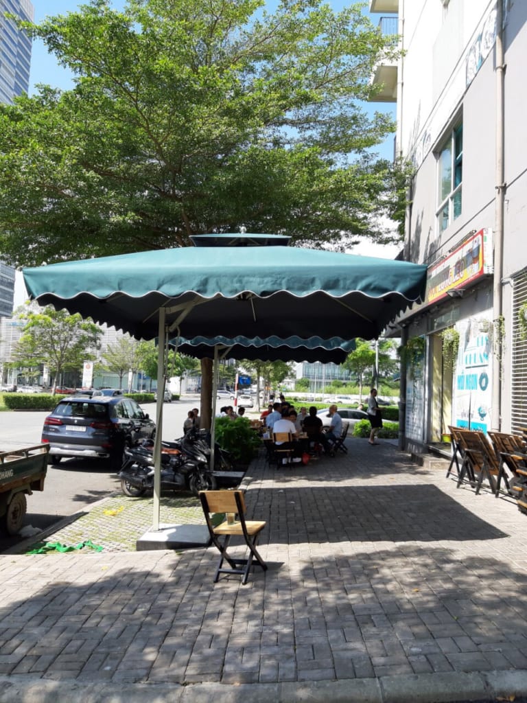 Dù vuông lệch tâm quảng cáo thương hiệu cao cấp